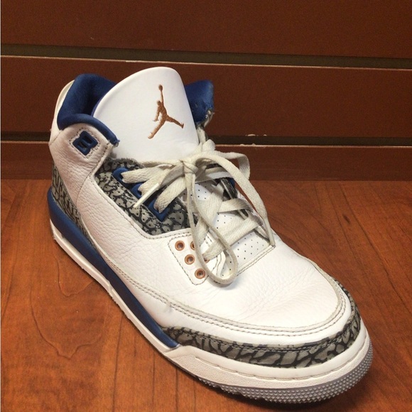 Nike Blue and Gray Sneakers - Picture 10 of 16